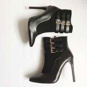 Heeled boots black